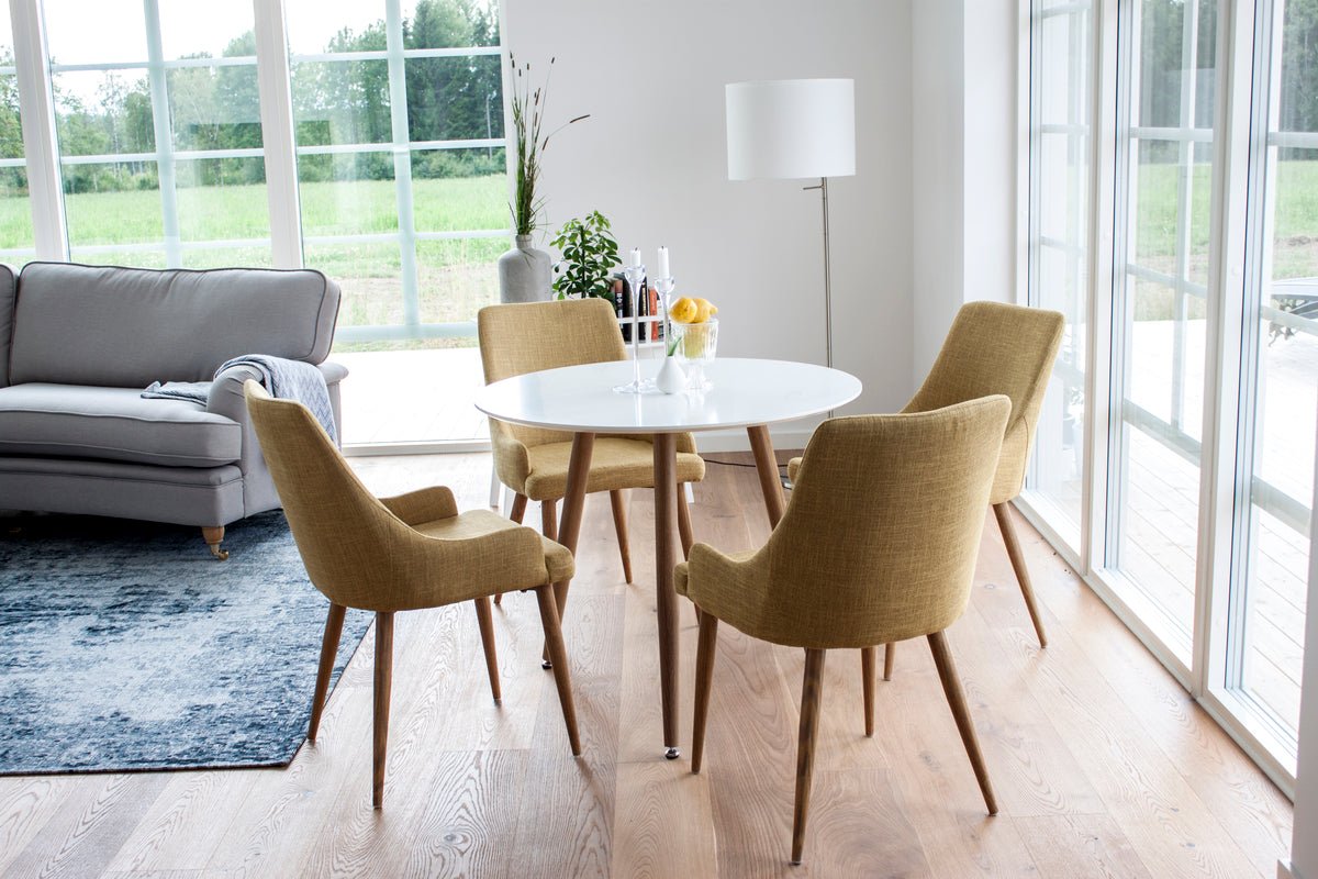 Dining table Koa - round shape and stylish coloring