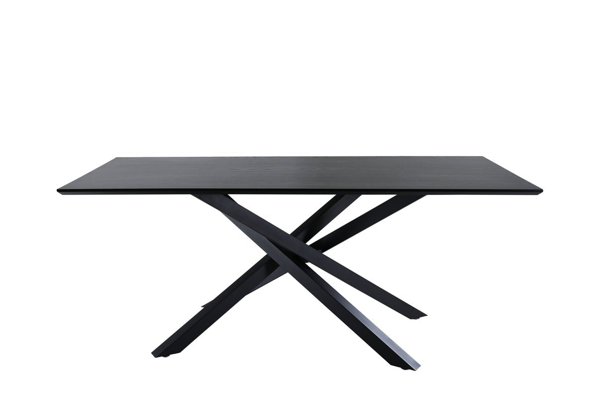 Dining Table Aoraki - with modern elegance and clean lines