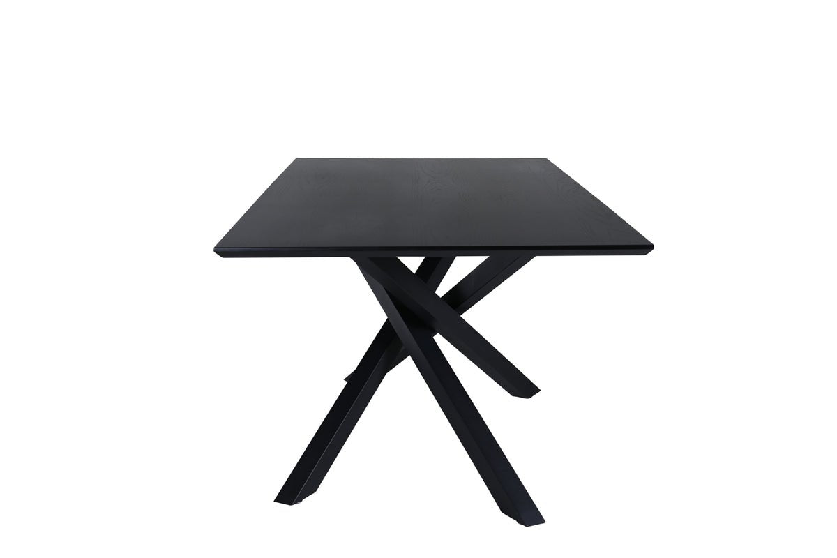 Dining Table Aoraki - with modern elegance and clean lines