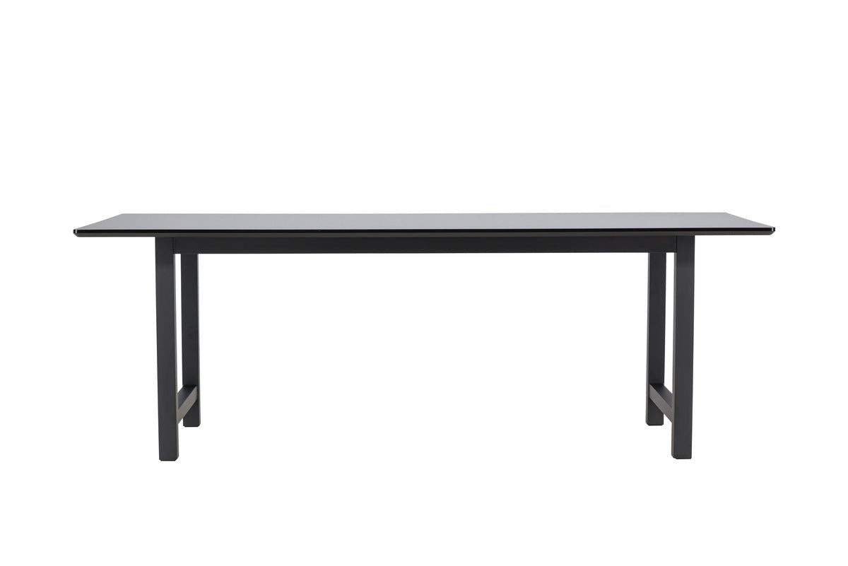 Dining table Mavani - luxurious and versatile to combine
