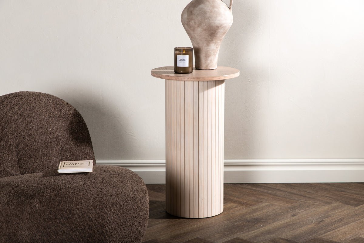 Side Table Nala – modern design with ribbed details