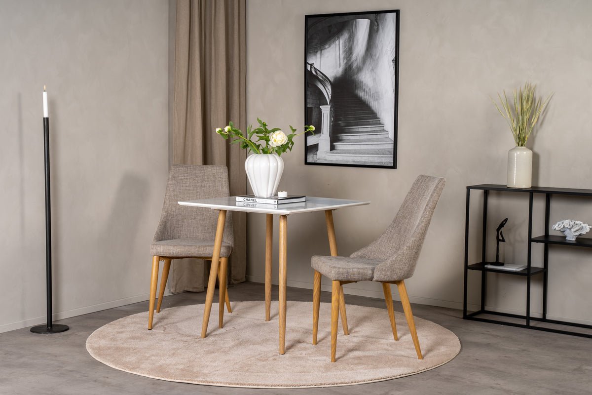 Dining table Lima - combines Scandinavian simplicity with modern elegance