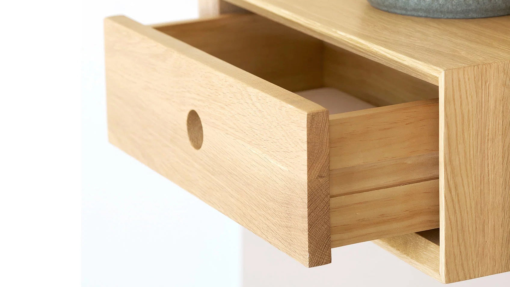 Wall cabinet Sofie - available in 2 sizes