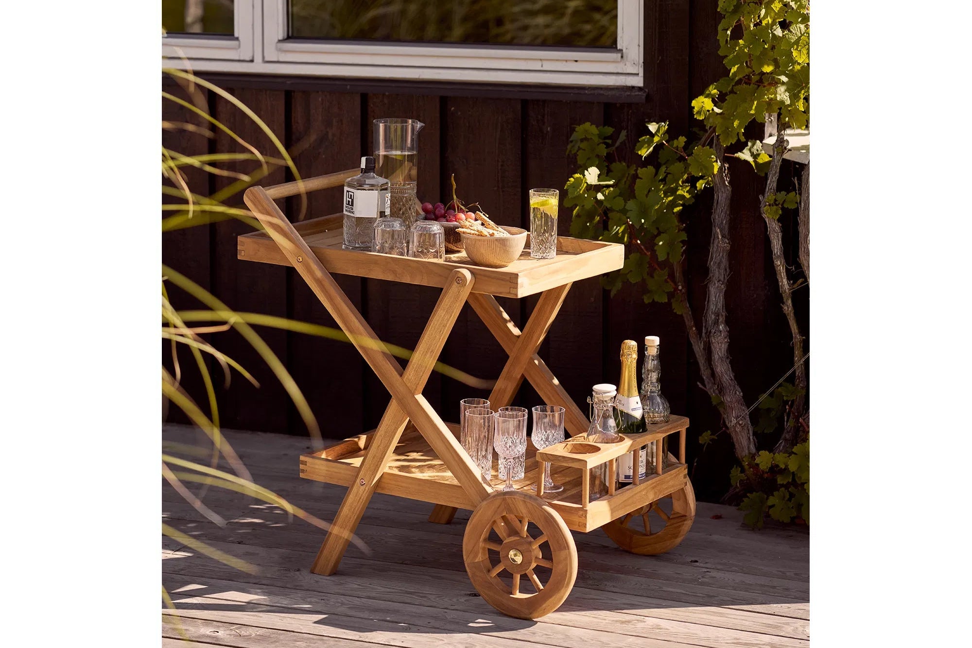 Garden Serving Cart Selvina - stylish and practical made of teak wood
