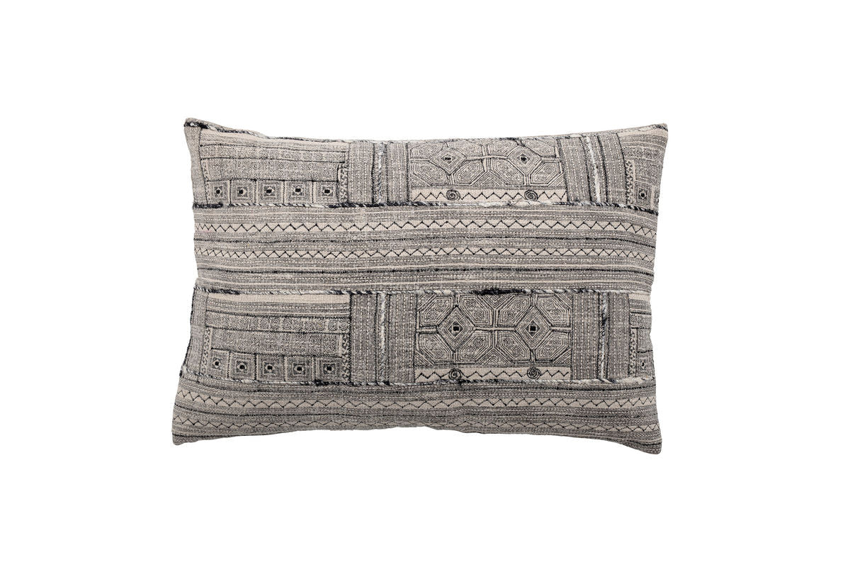 Decorative Pillow Jamie - Cotton Pillow in Black with Detailed Pattern