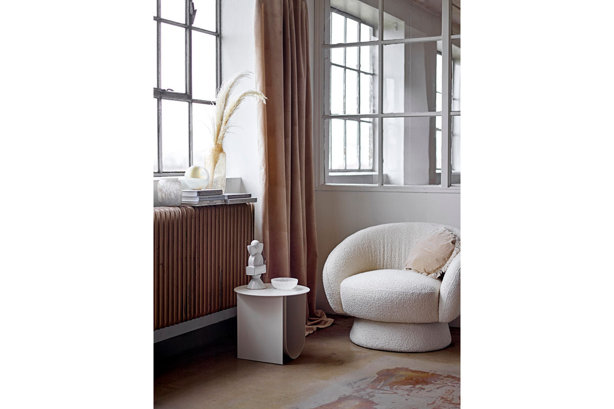 Side Table Niko – Minimalist Design in Natural Tone