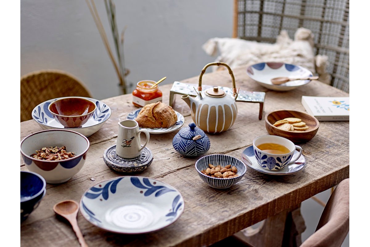 Teller Corae – aus Porzellan gefertigt