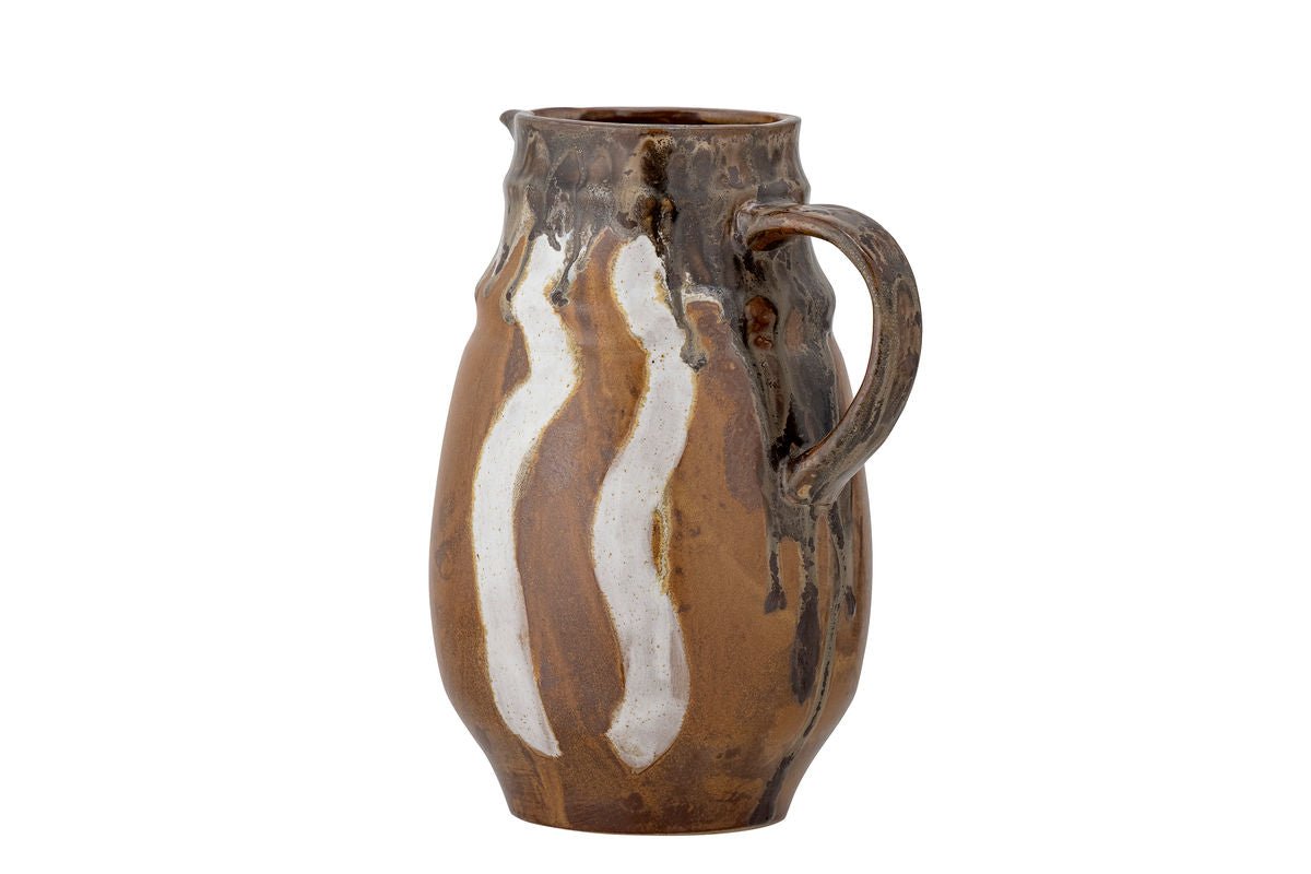 Krug Noma – Stoneware with reactive glaze in Brown