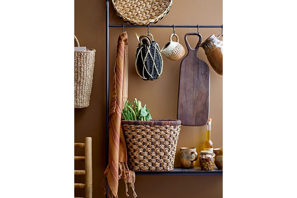 Krug Noma – Stoneware with reactive glaze in Brown