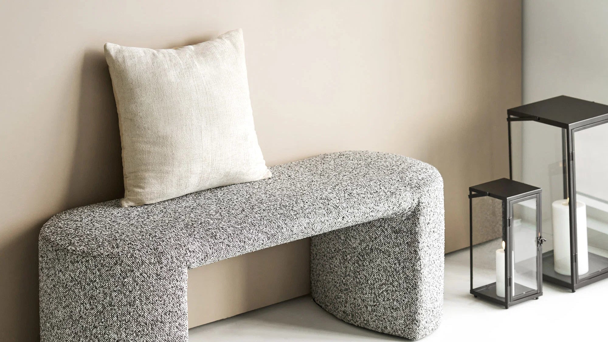 Decorative cushion Merlin - made of a high-quality material blend