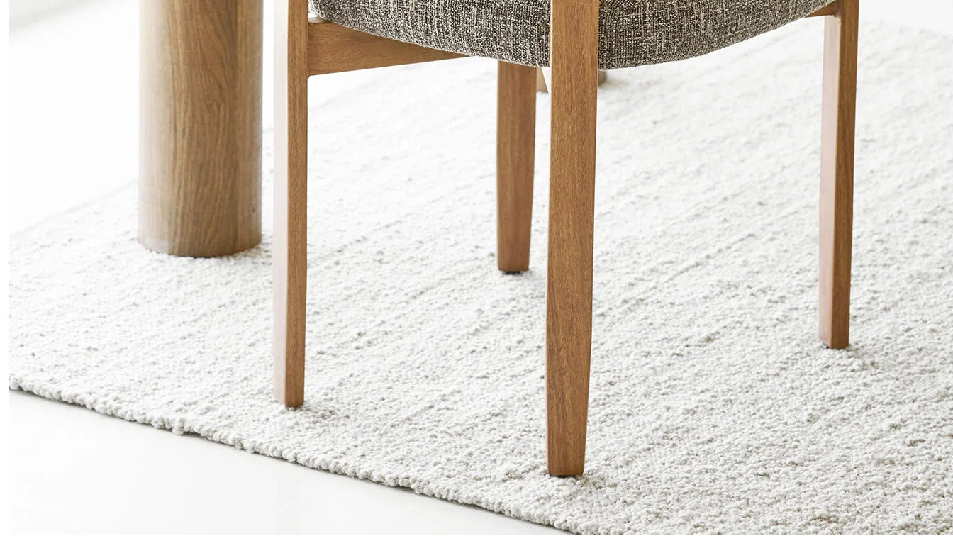 Barni rug - in a warm beige tone