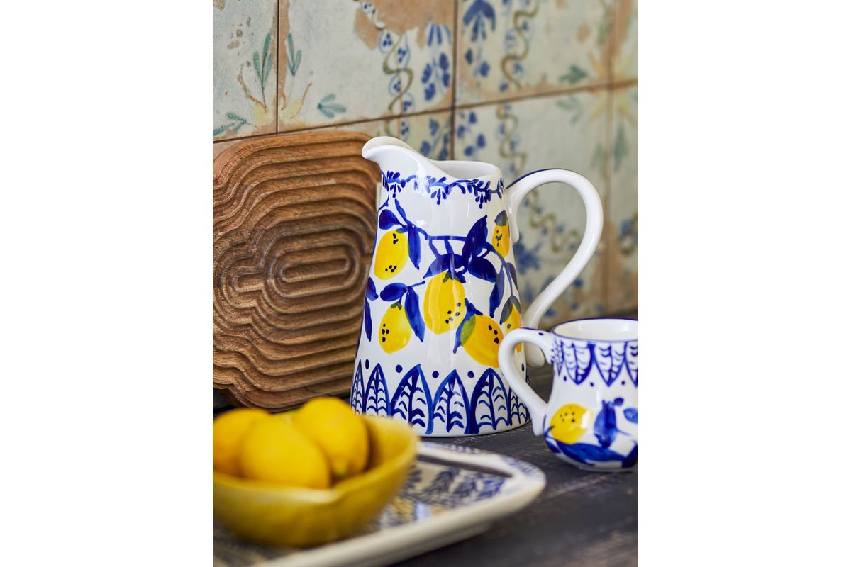 Krug Limonéa – hand-decorated stoneware in Blue
