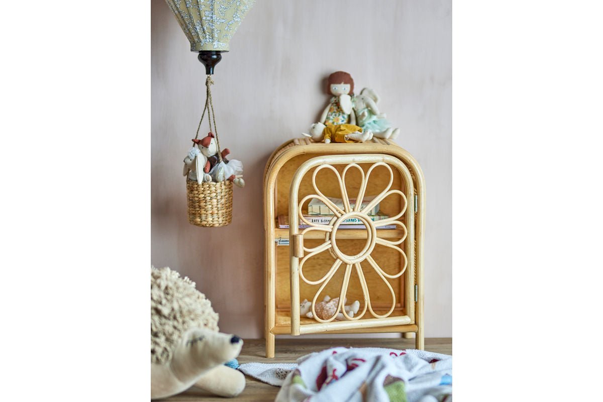 Kinder-Kommode Ubud – Blumenform aus natürlichem Rattan
