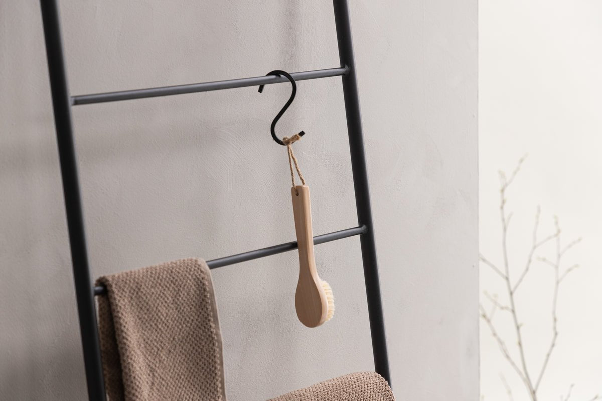 Towel ladder / wardrobe Lazaro – Minimalist design in Black