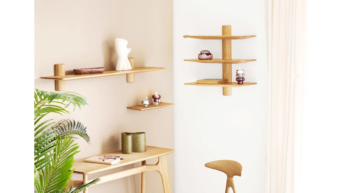 Wall shelf Corinna - made of oak wood