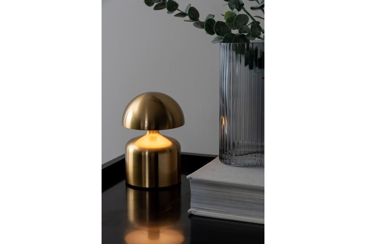 Table Lamp Budapest - Designer Lamp Made of Iron with LED