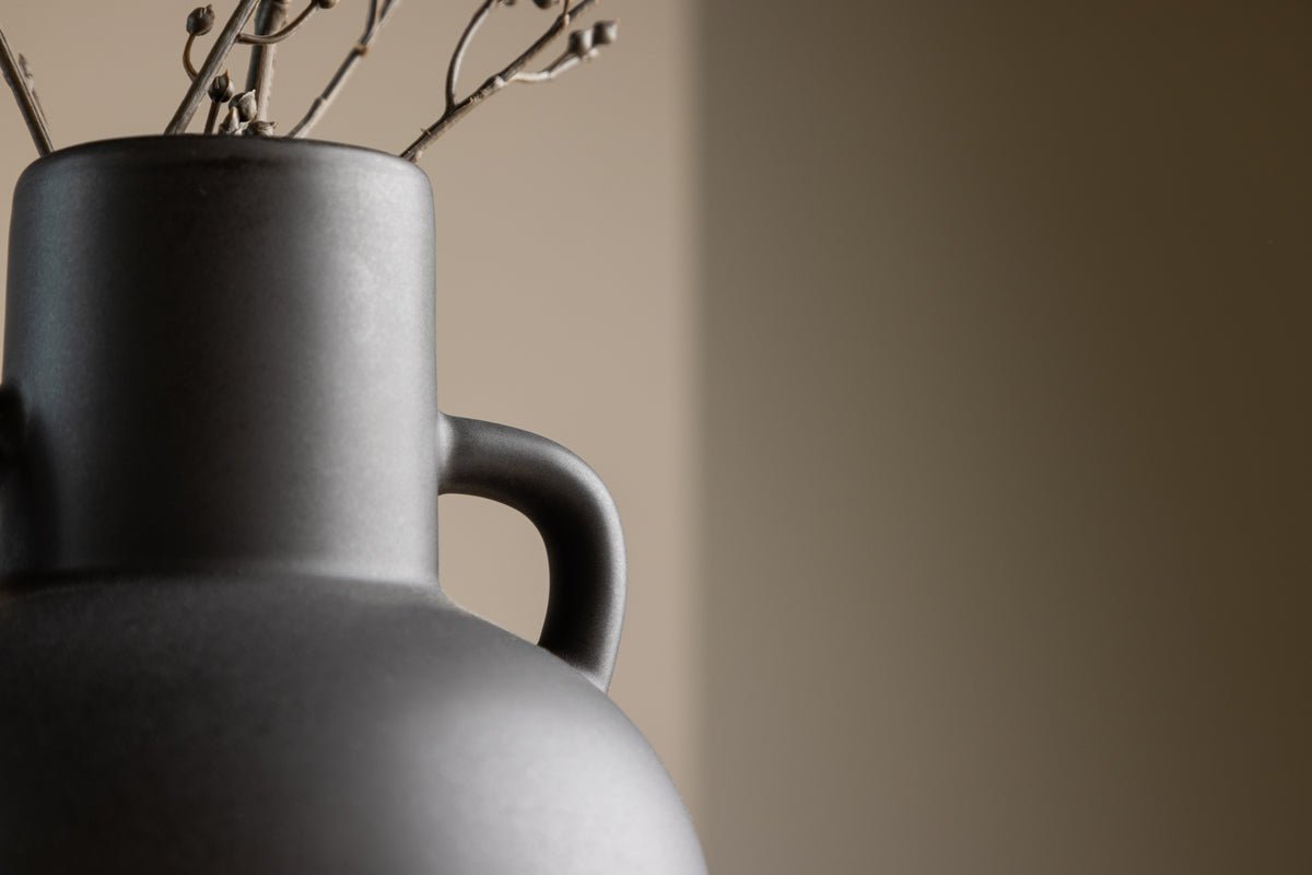 Vase „Lunaro“ – White oder Black, Steinzeug