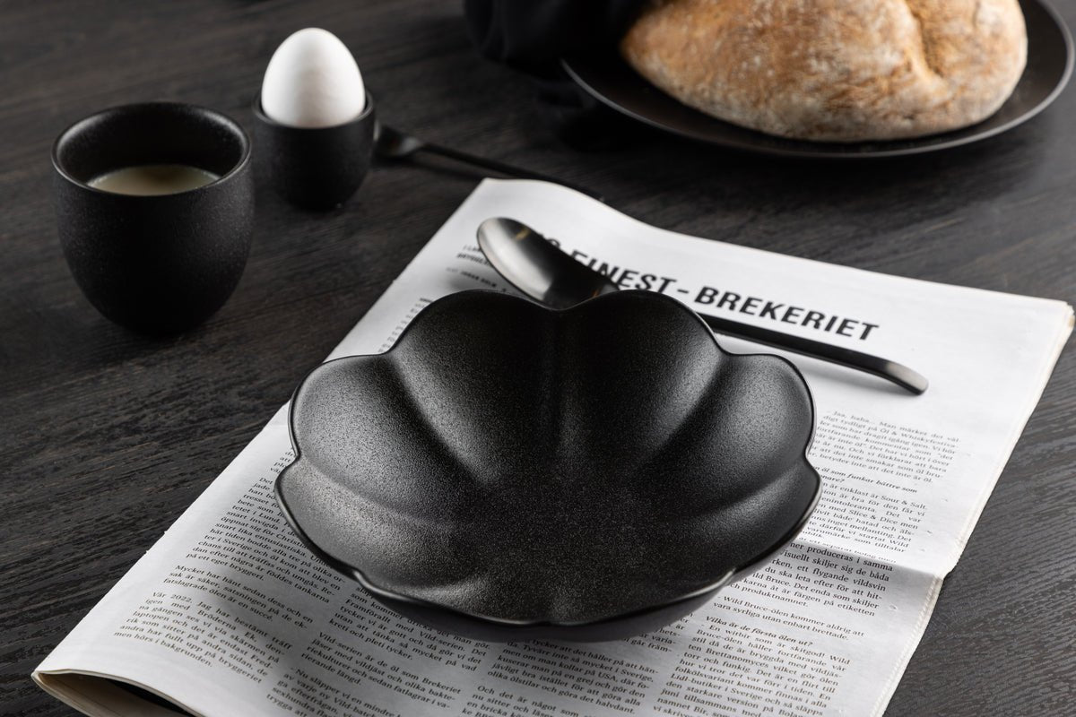 Teller Black Swan - set of 2, glazed, reinforced porcelain, matte black