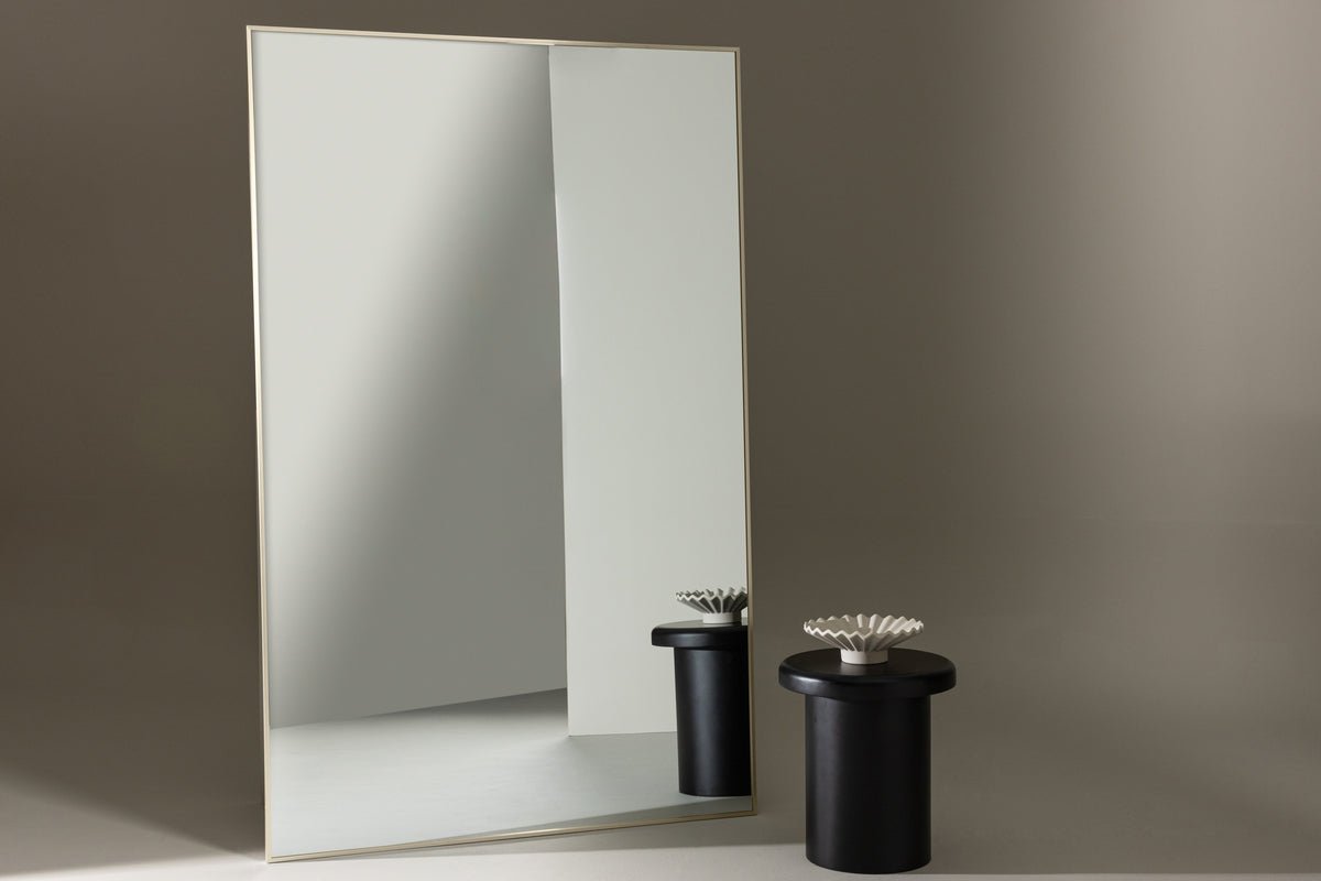 Mirror Morina – with aluminum frame in Beige or silver