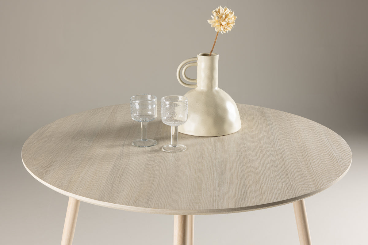 Dining table Murry - blends harmoniously into various interior styles
