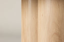 Dining table Nary - combines modern design with timeless elegance