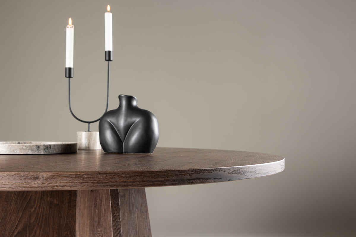 Dining table Liora - elegant mocha surface brings warmth to the room