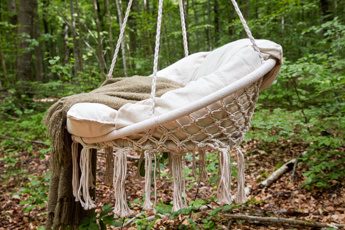 Garden Hanging Chair Vera - made of Polyester in White or Gray