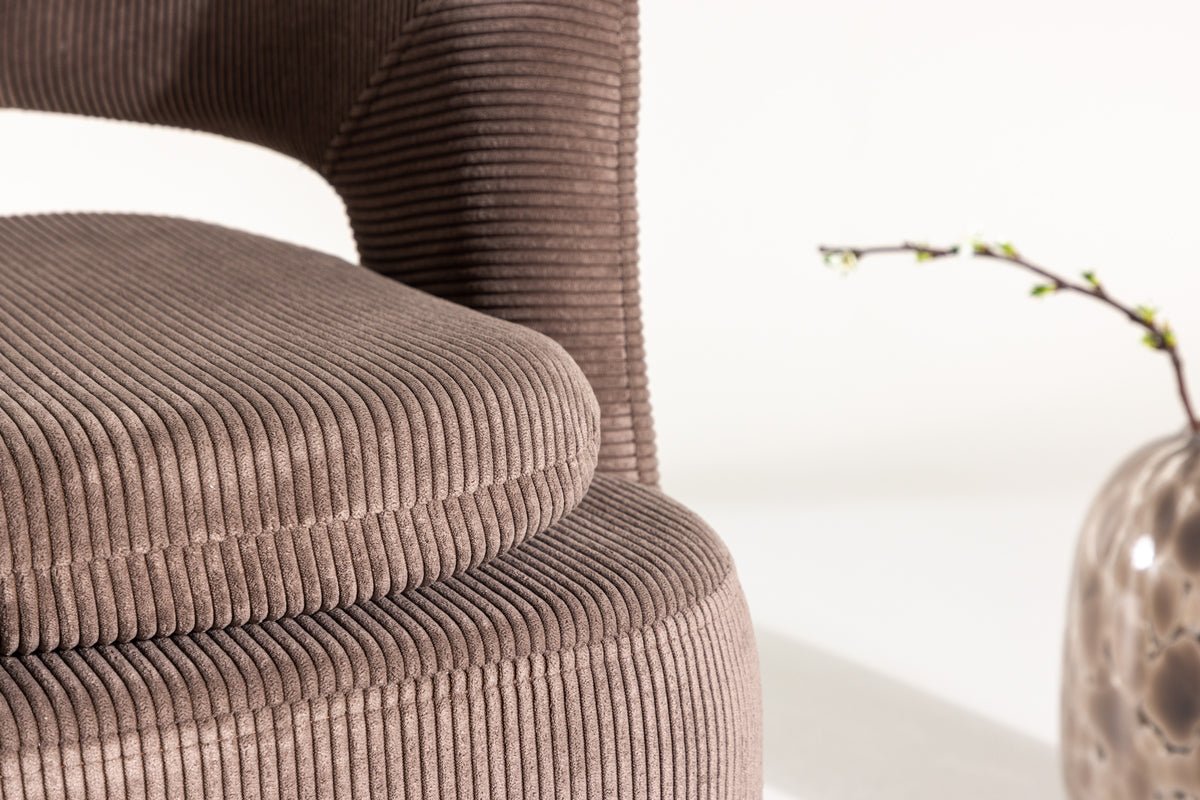 Armchair Velina - with brown polyester Manchester fabric