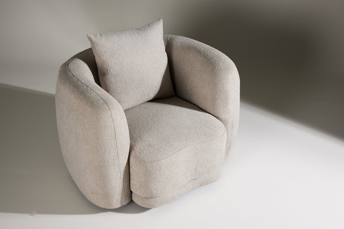 Armchair Zilli - with exclusive beige bouclé