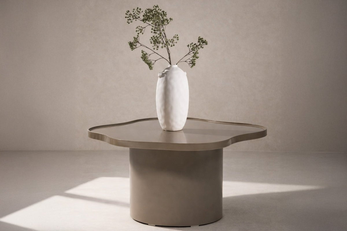 Coffee table Caron - in Brown with glossy surface