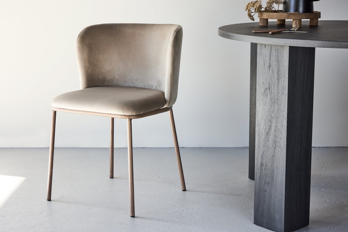 2-piece set - Chair Coffee with soft, beige velvet fabric