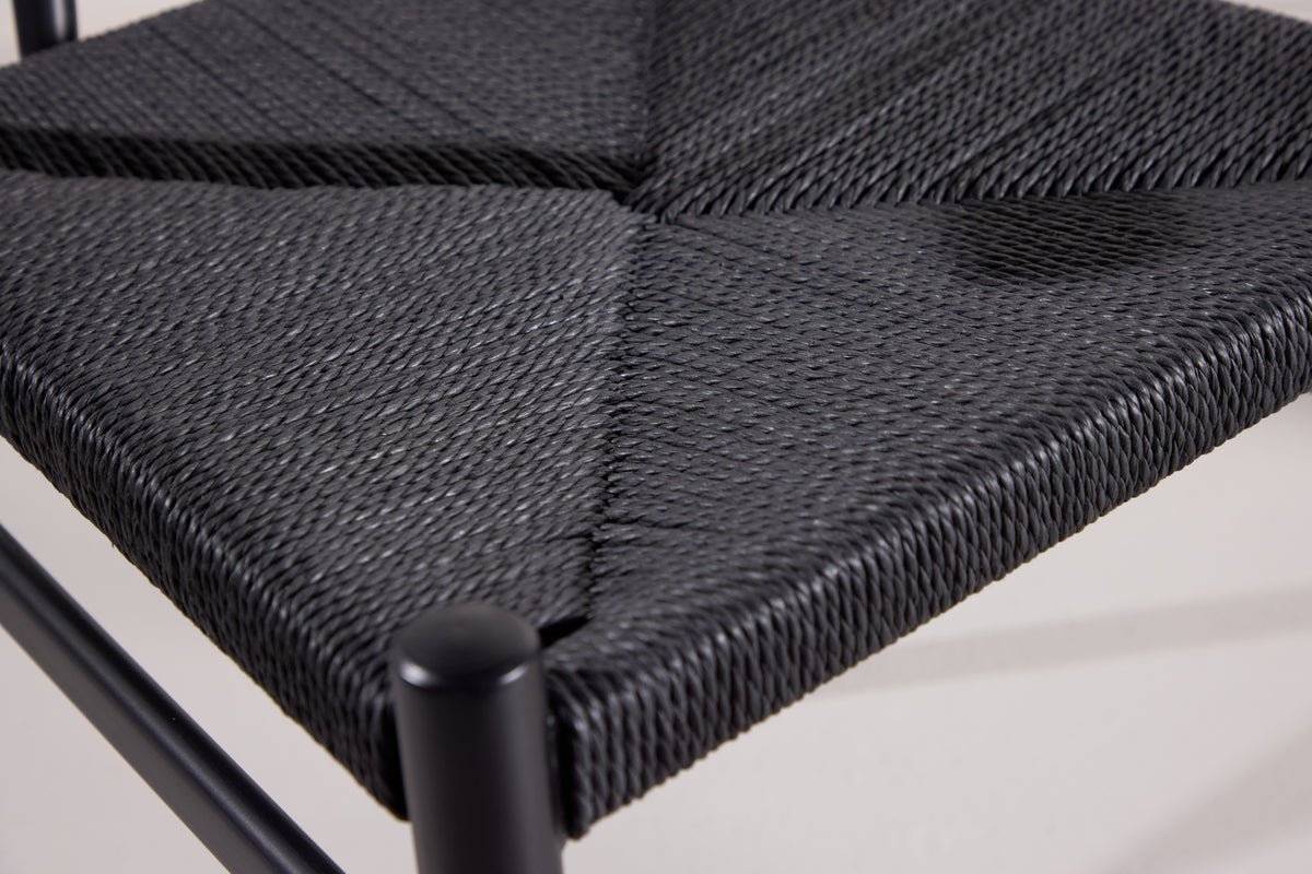 Chair Fliou II - In Black with uniformly colored seat surface