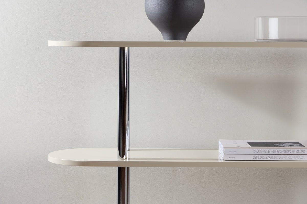 Shelf Marano – White with chrome struts in modern design