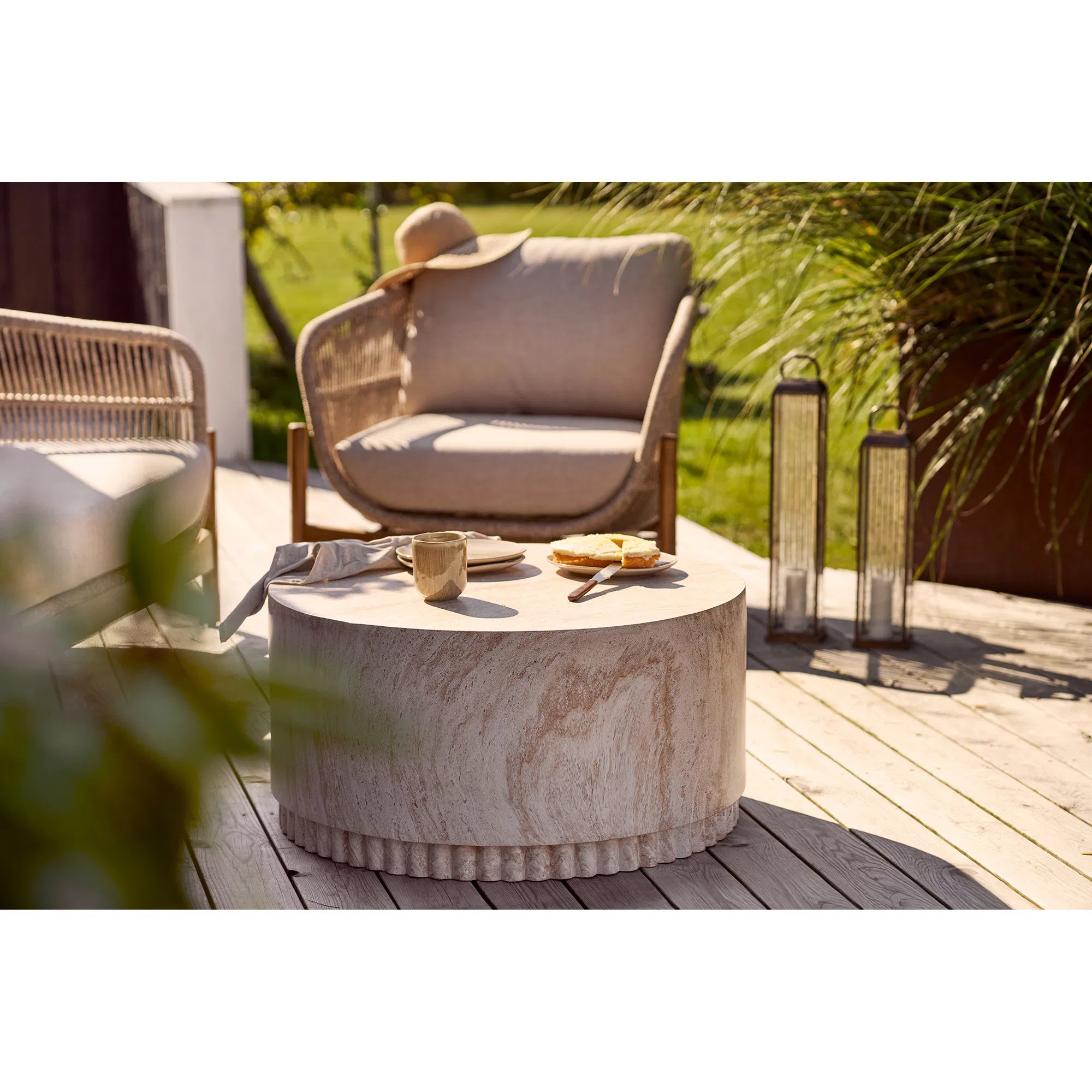 Garden Candle Lantern Solmera – made of metal and glass