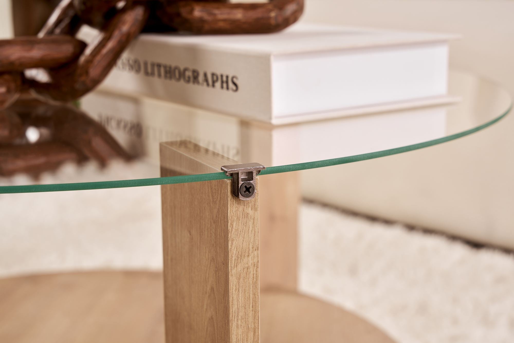 Coffee Table Davira - with Round Glass Top and Wood Finish