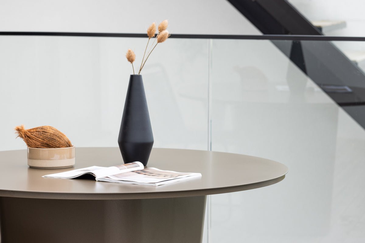 Garden Dining Table Calma - Ø 120cm made of brown aluminum