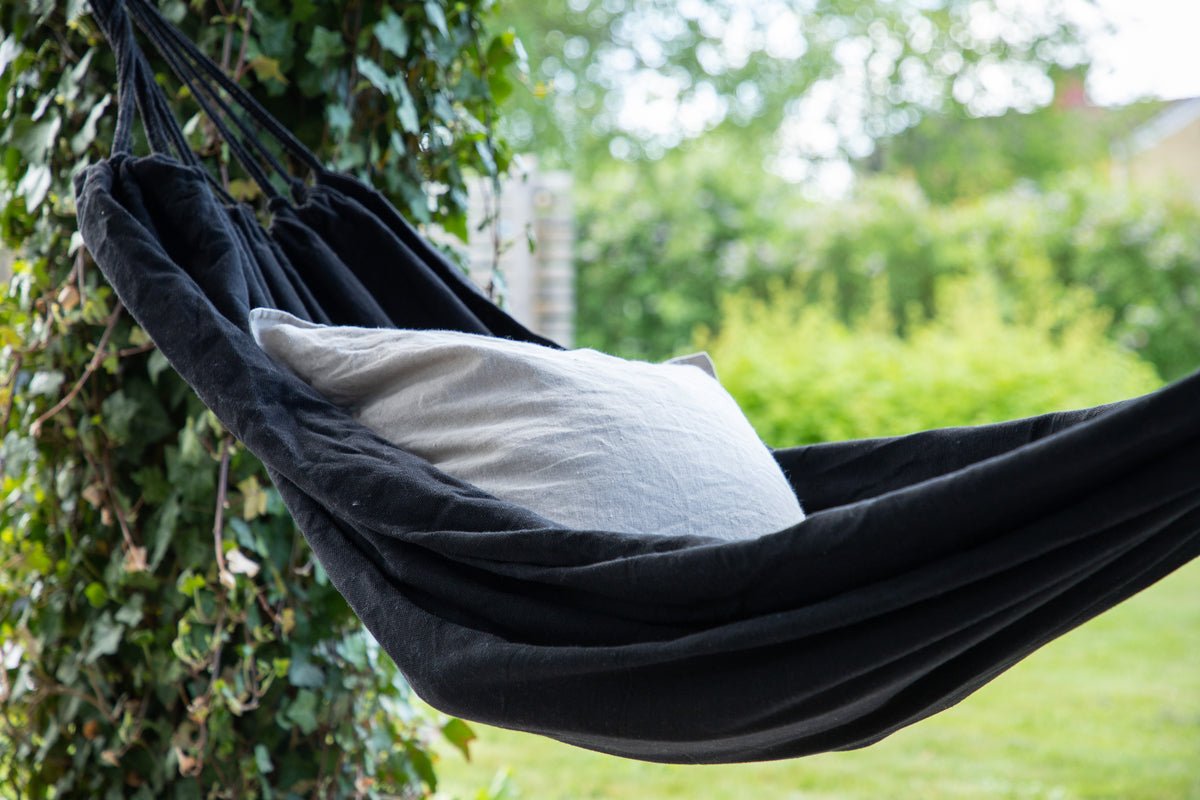 Calma Hammock - made of polyester in Black