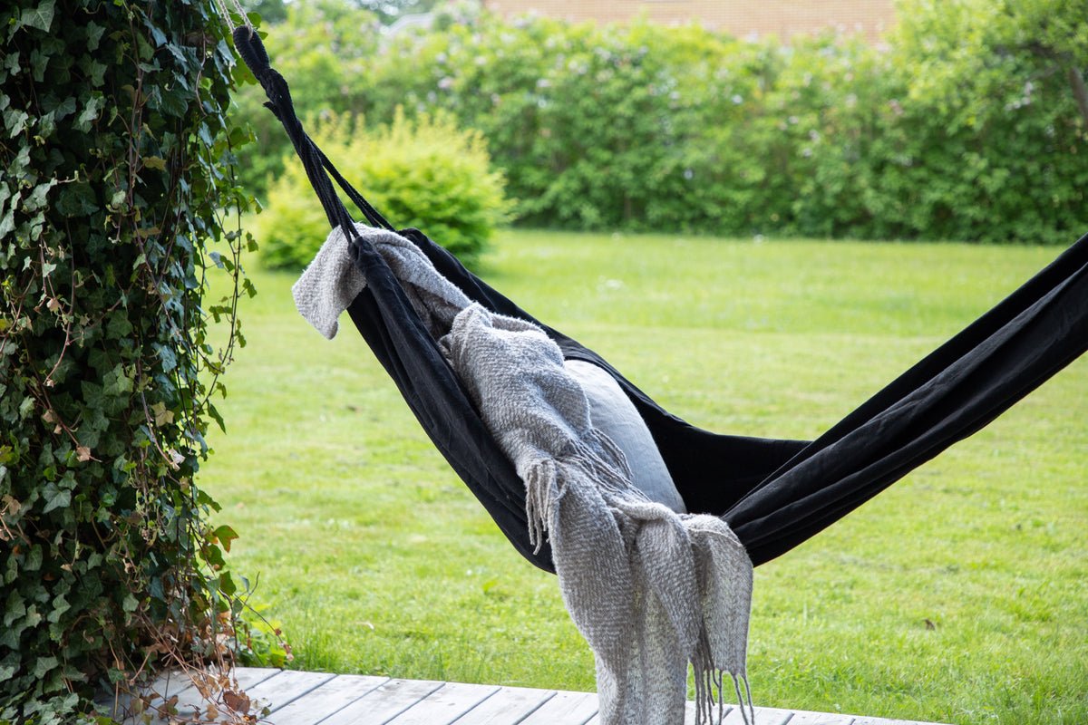 Calma Hammock - made of polyester in Black