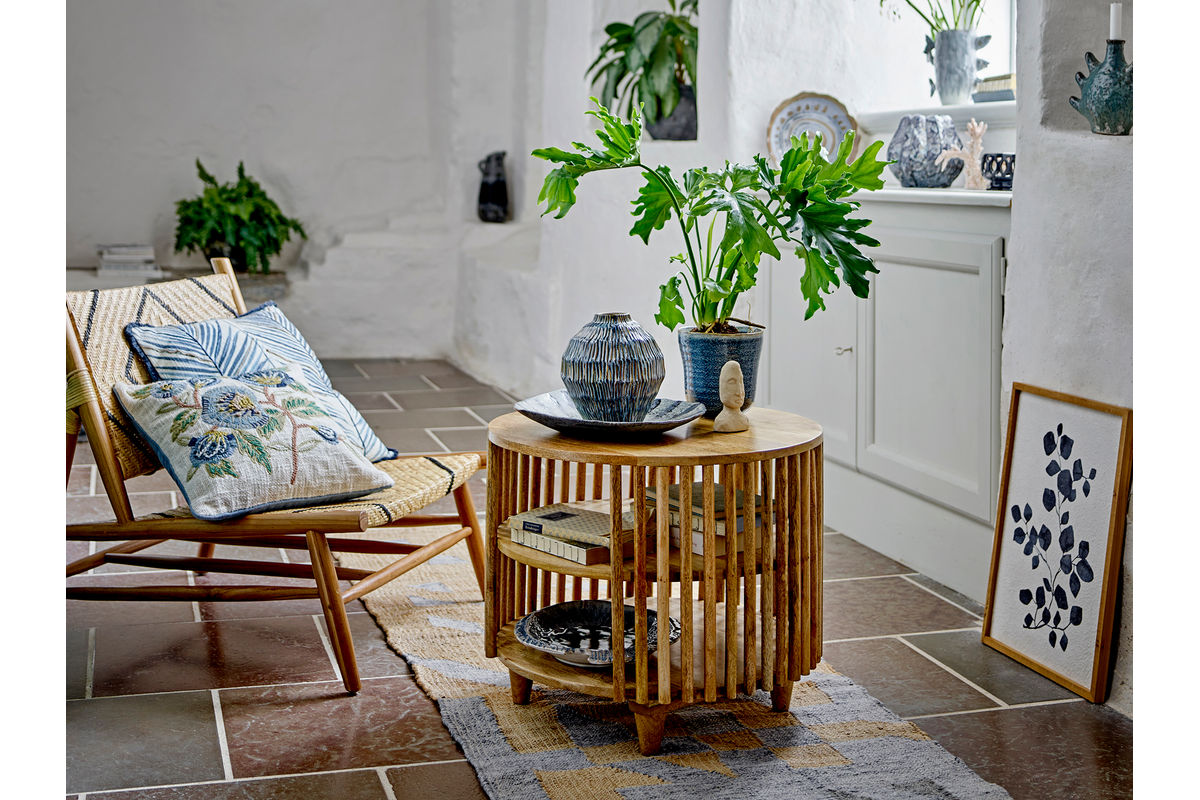 Keegan Coffee Table – Round Mango Wood Design with Practical Shelves