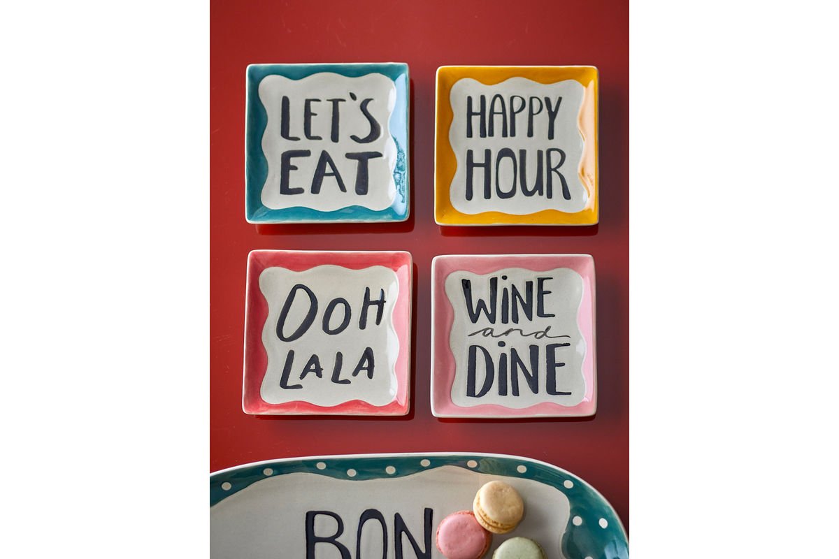 Teller Liora – handbemaltes Steingut-Set (4-teilig) mit Schriftzug