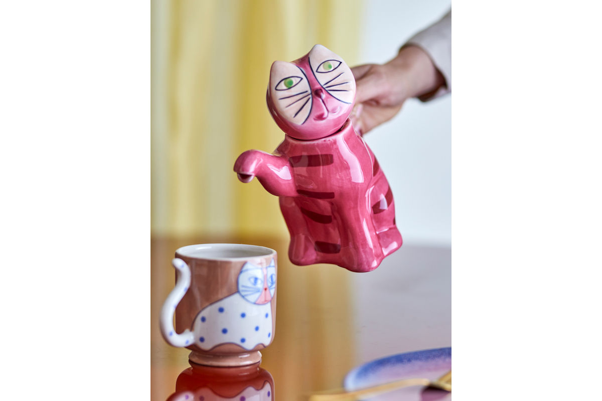Teapot Minka – Hand-painted Stoneware in Cat Shape