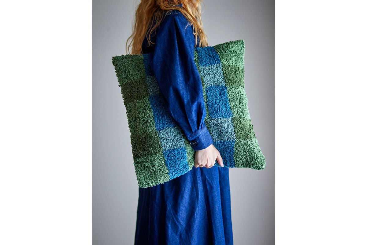 Zierkissen Livara – Getuftete Struktur mit Karomuster