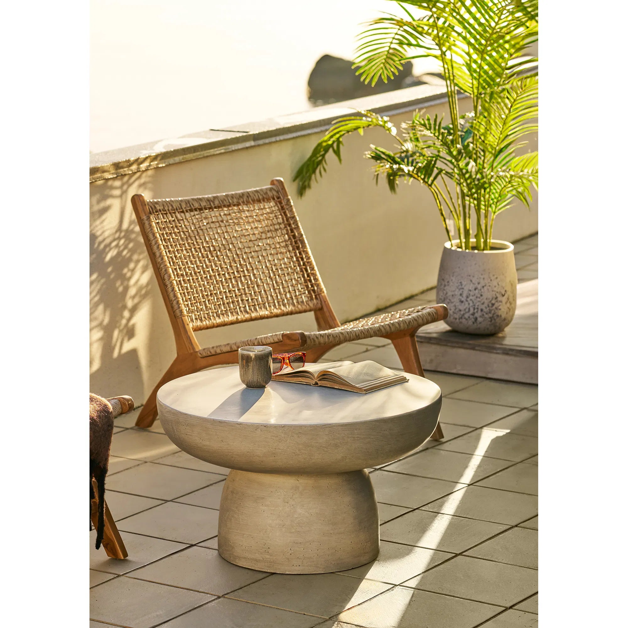 Garden Side Table Fjandria - a genuine eye-catcher in Gray