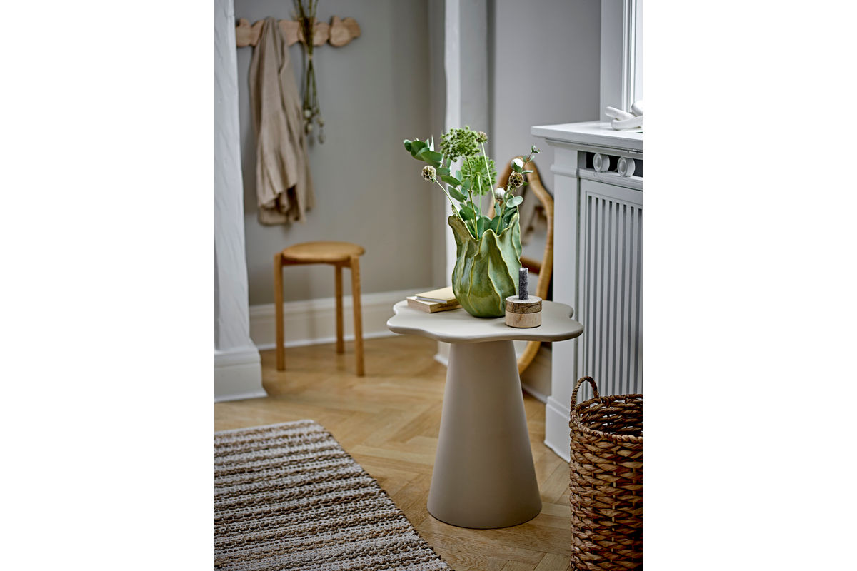 Side Table Ruby – Aluminum in Natural Tone