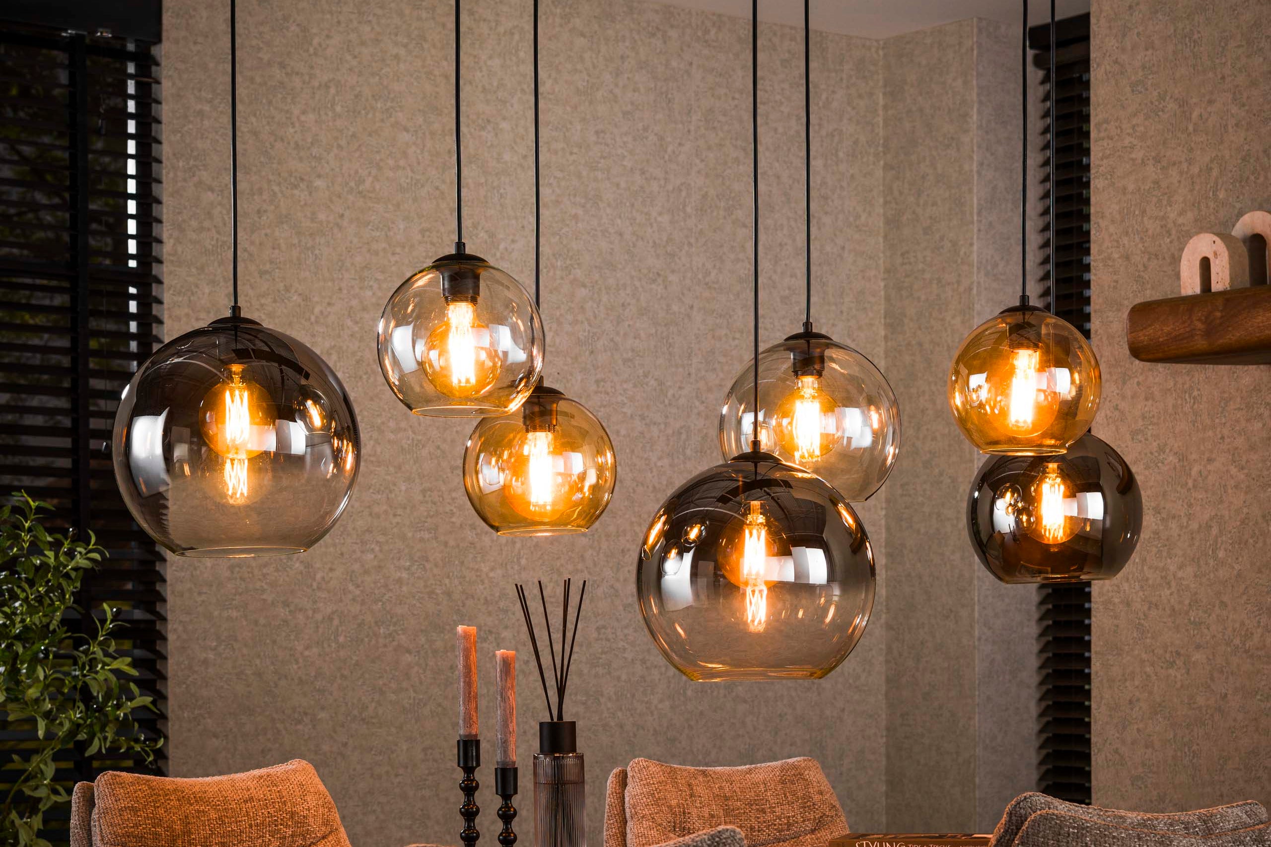 Pendant Lamp "Olivara" – 7 Spherical Glass Shades in Amber, Chrome, and Light Gray