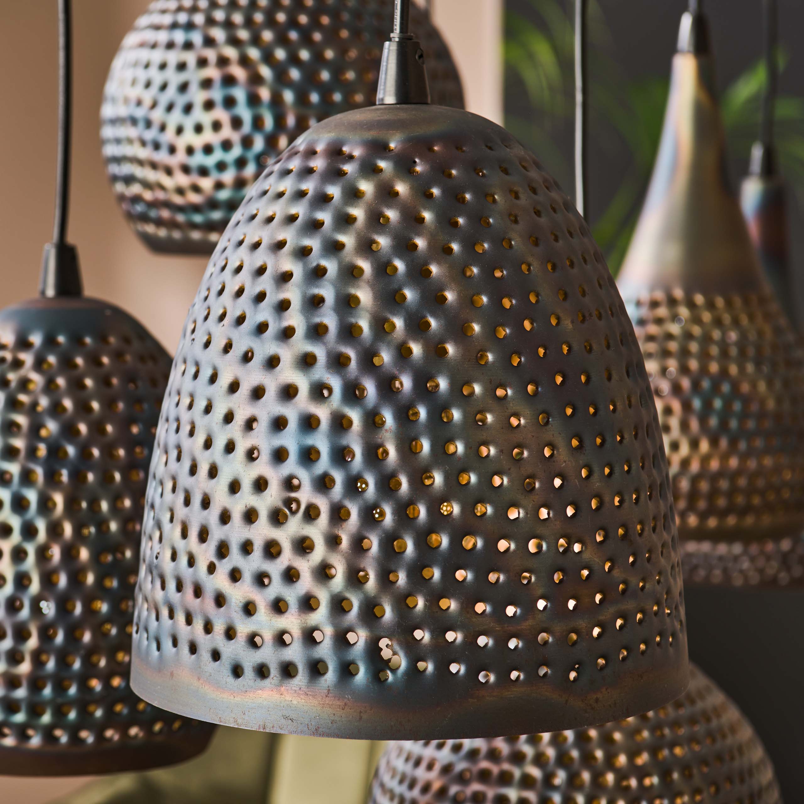 Pendant Lamp "Lioris" – With 7 Individual Metal Lampshades in Black-Bronze