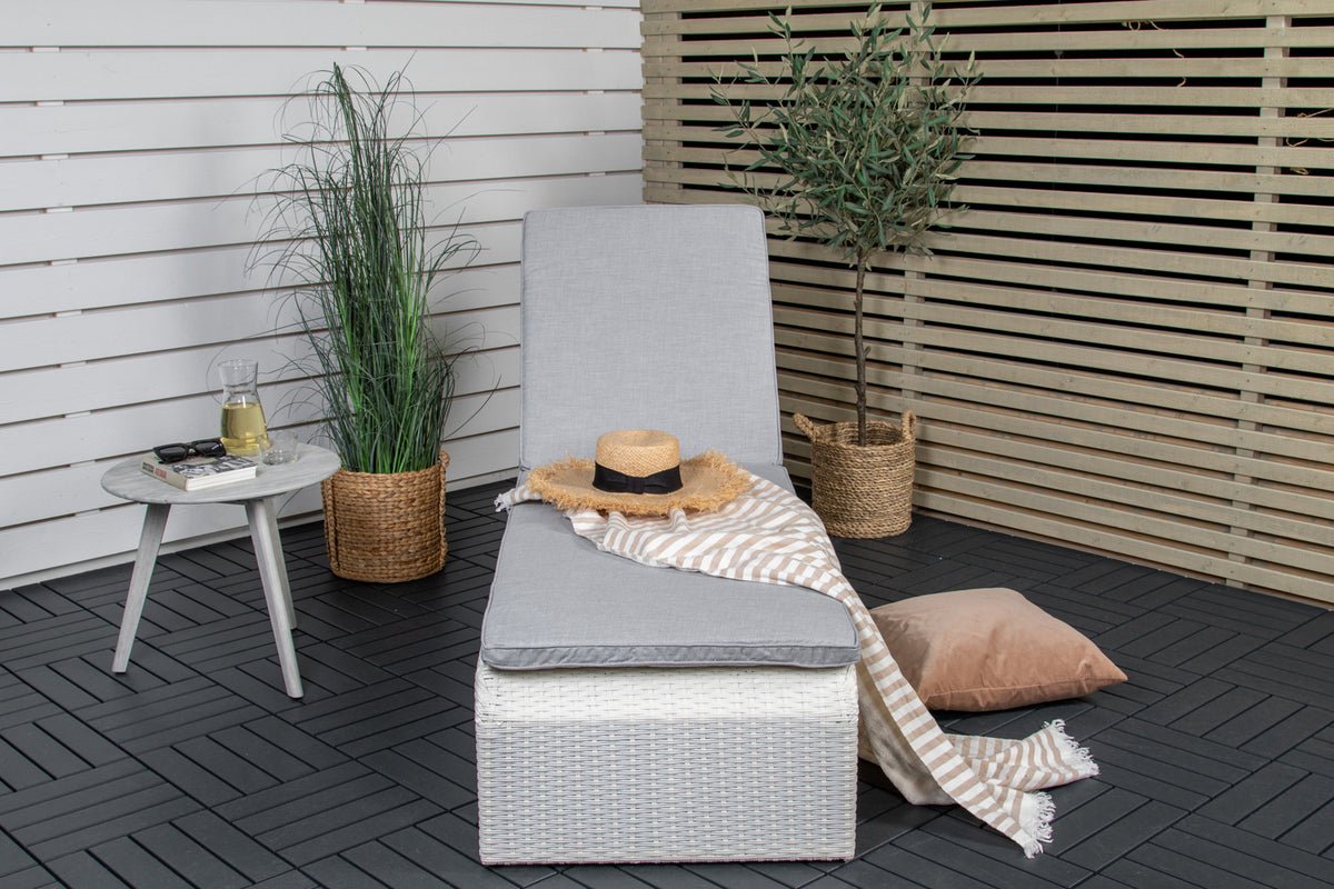 Garden Sun Lounger Irina - made of Rattan