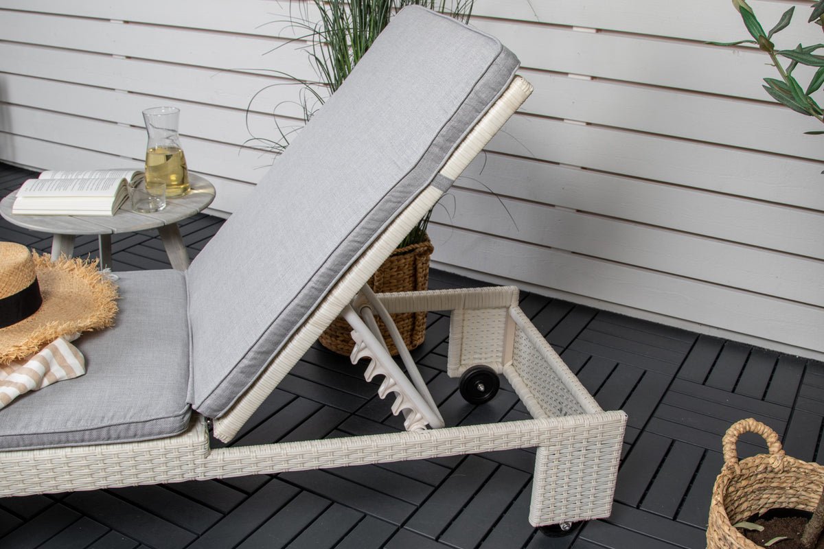 Garden Sun Lounger Irina - made of Rattan