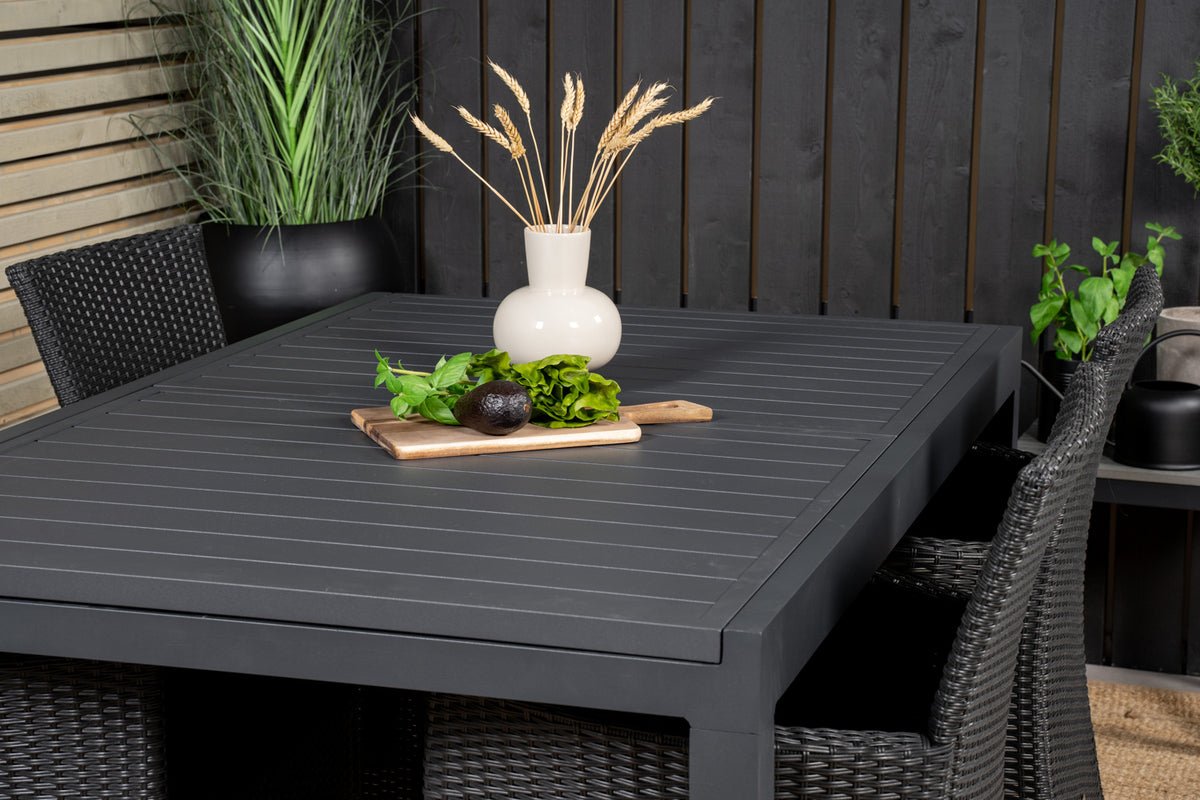 Garden table Nohani - extendable dining table made of sturdy aluminum