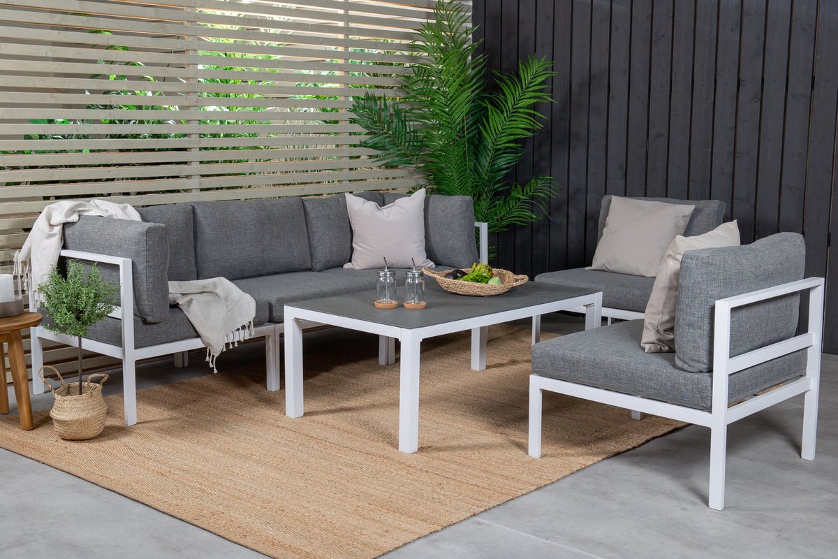 Garden table Tanari - a coffee table in stylish design